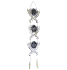 Pendentif argenté avec pompons